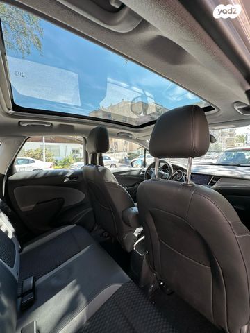 אופל קרוסלנד X