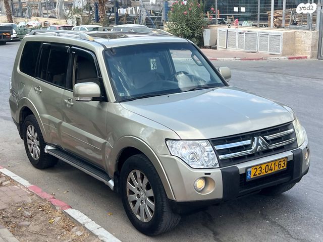 מיצובישי פג'רו