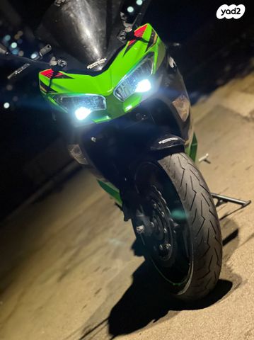 קאוואסאקי נינג'ה 400