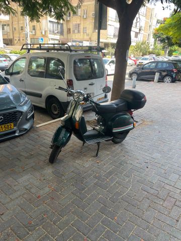 פיאג'ו וספה PX200E