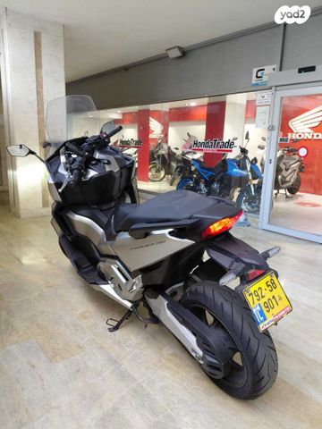 הונדה פורזה 750