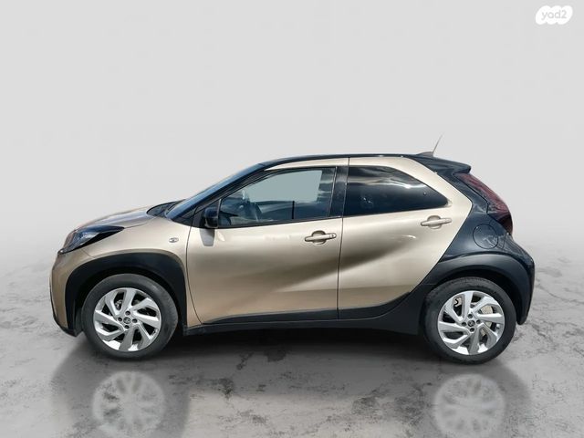 מודעת רכב טויוטה אייגו X