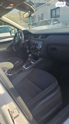 סקודה אוקטביה