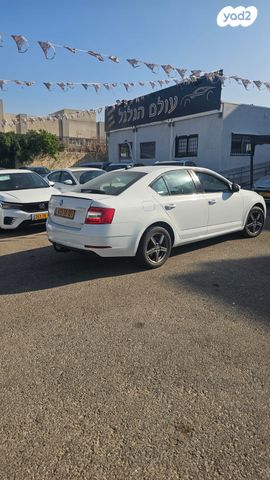 סקודה אוקטביה