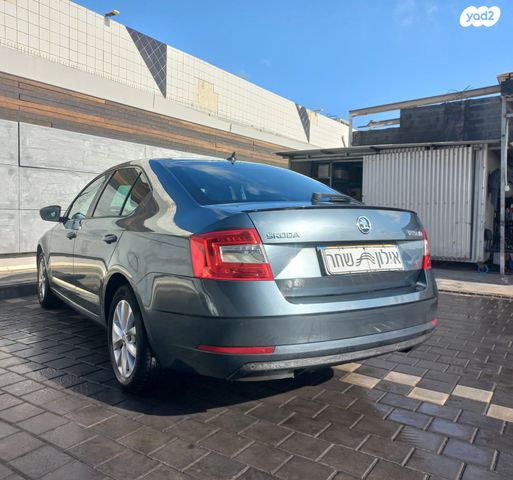 סקודה אוקטביה