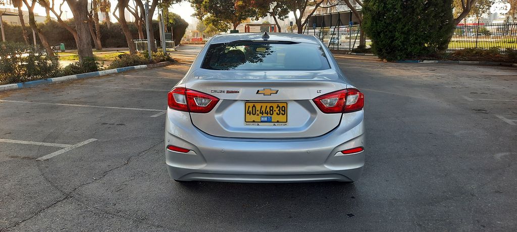 שברולט קרוז