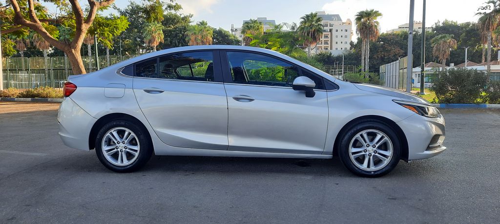 שברולט קרוז