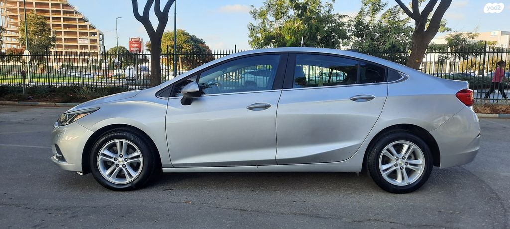 שברולט קרוז