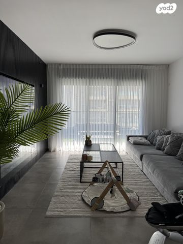 חיים לסקוב 3