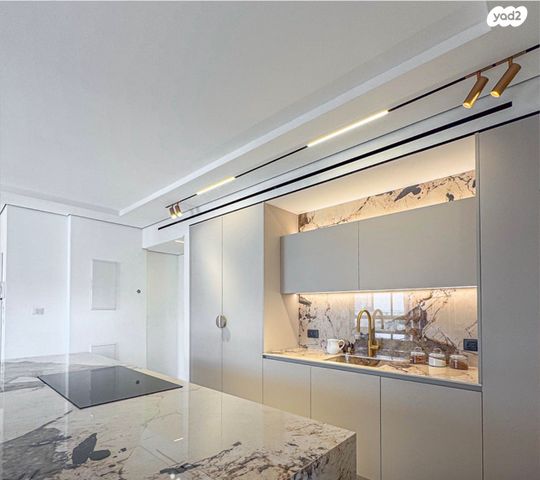 גג/ פנטהאוז, אריאל שרון 1, נווה שרון / שער העיר, נתיבות