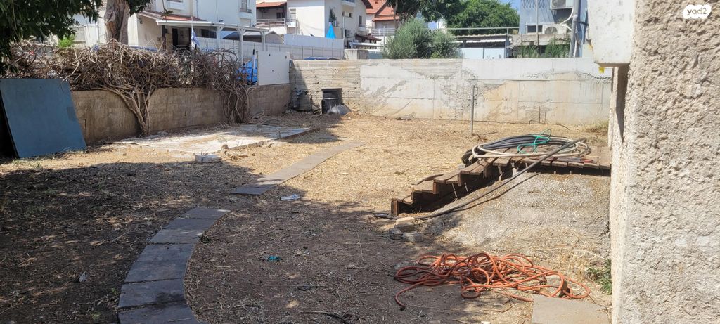 בית פרטי/ קוטג', מיכה 11, שעריה, פתח תקווה