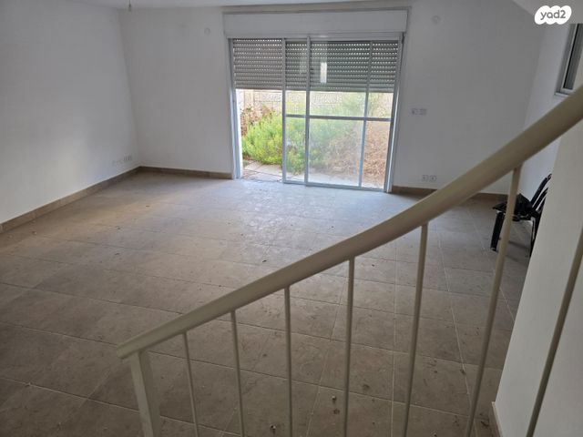 יונה בן אמיתי 21