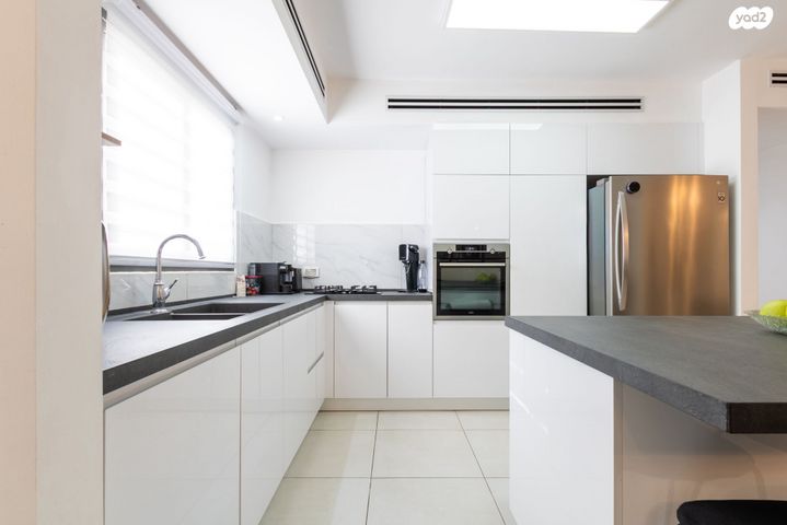 דירה, הרבי מלובאוויטש 29, השחר, דימונה