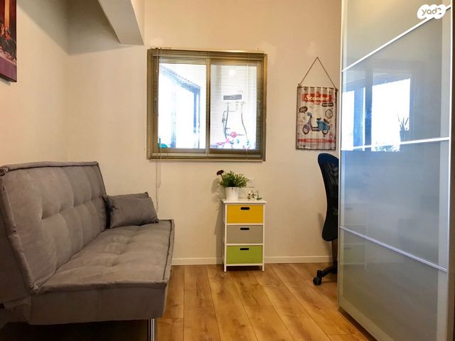 דירה, הרצל 75, שכונת בן גוריון, מרכז העיר ג', רמת גן