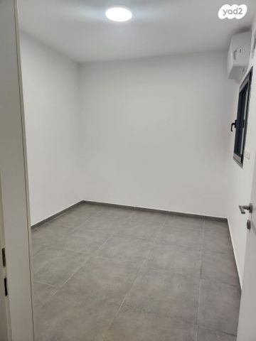 דירת גן, אנג'לו לוי ביאנקיני 1, מרכז העיר, ירושלים