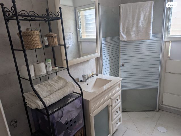 דירה, חביבה רייק 5, גבעת הרמבם, גבעתיים