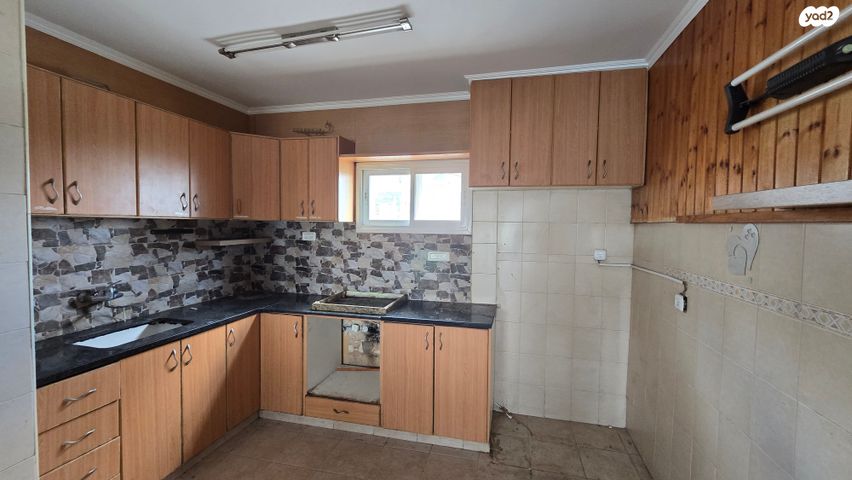 שדרות מנחם אריאב 47