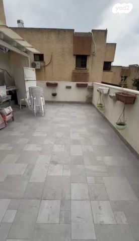 דירה, המכבים 4, מרכז העיר, קרית שמונה