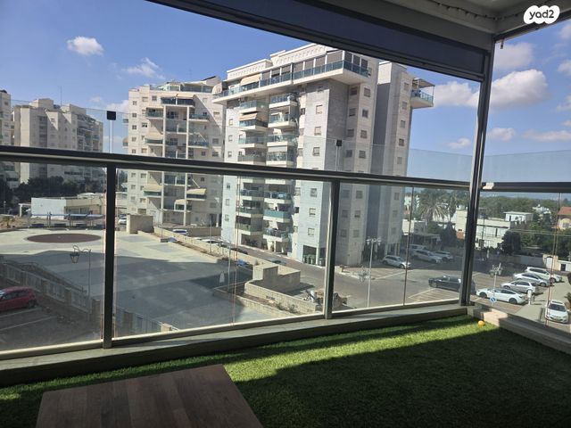 דירה, הסופר 4, רמב"ם, ראש העין