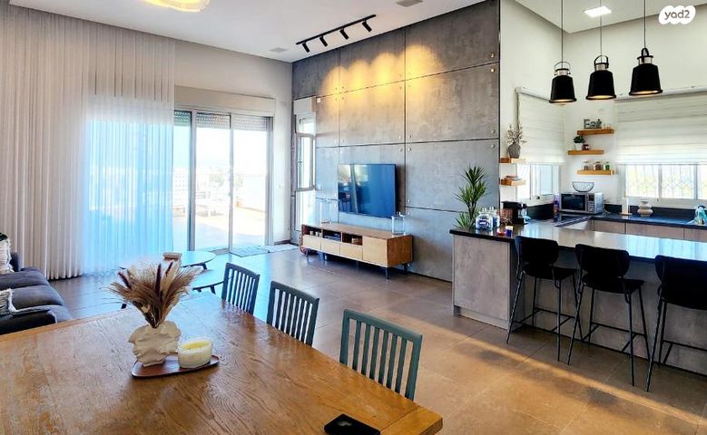 גג/ פנטהאוז, אליאס קלימיאן 2, גבעת אוסישקין, נהריה