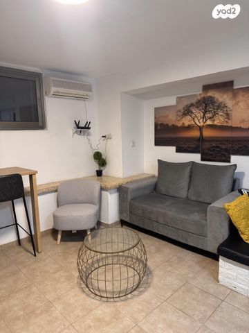 יחידת דיור, ספיר 7, נווה אורנים, צפת