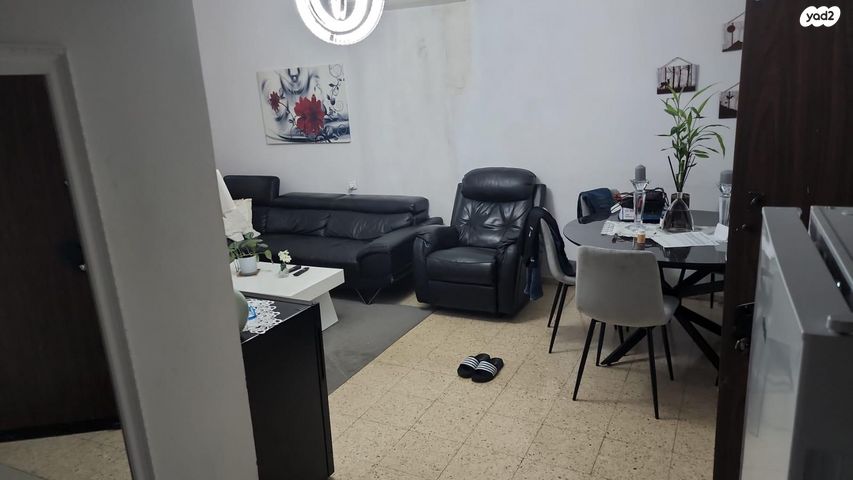 דירה, מורדי הגטאות 8, שכונת גפן, רמת גן