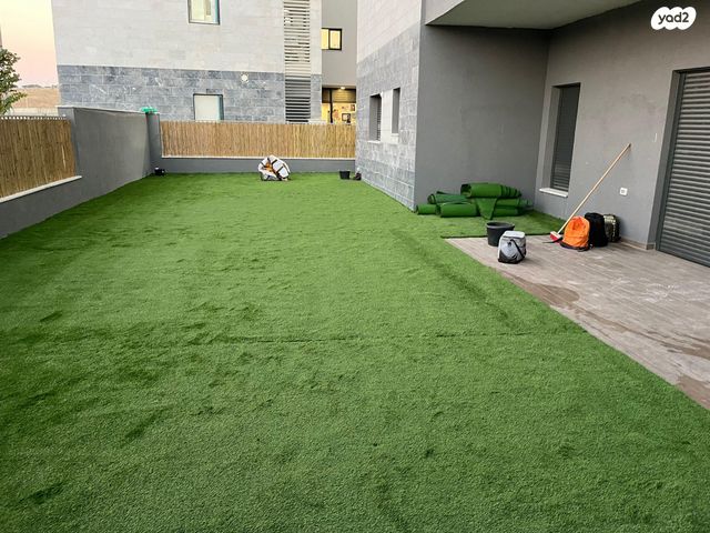 יצחק שמיר 145