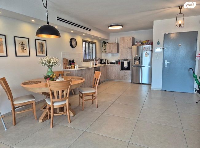 שדרות מנחם בגין 39