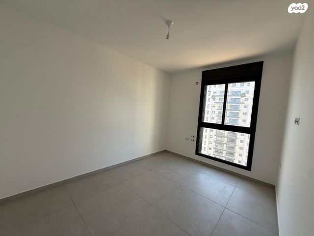 דירה, יונה וולך 7, גרין פארק החדשה, הוד השרון