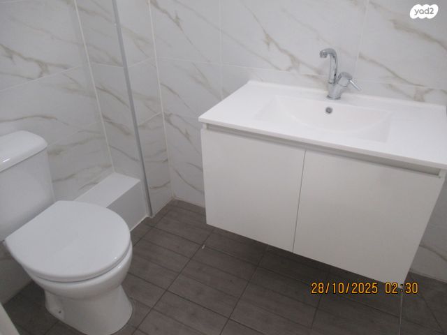 דירה, לאה גולדברג 10, חתני פרס ישראל, באר יעקב