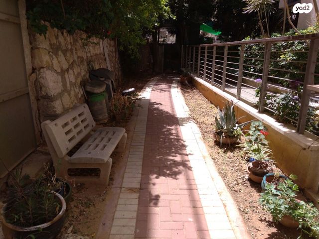 שדרות הטייס 5