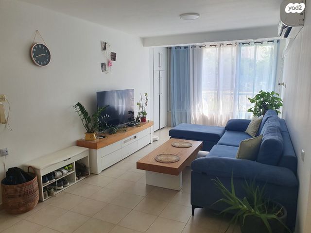 דירה, שקד 10, נווה עופר, תל כביר, תל אביב יפו