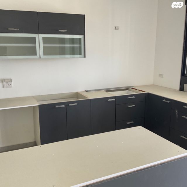 דירה, יונה וולך 7, גרין פארק החדשה, הוד השרון