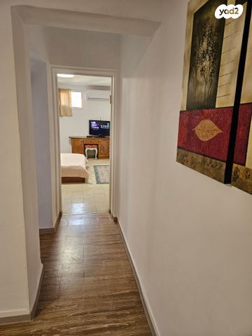 יוסף שפרינצק 30