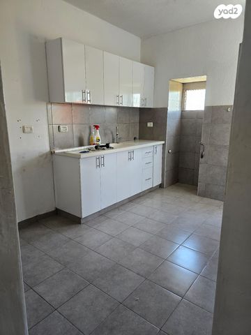 דירה, שדרות קוגל 26, גרין ועם, חולון