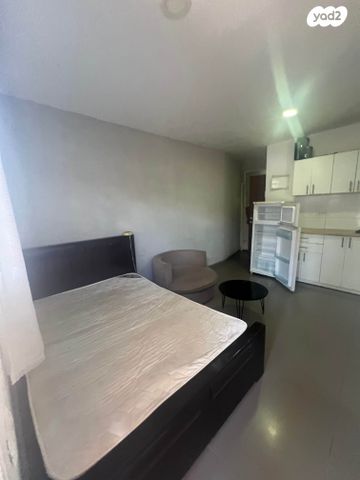 דירת גן, שמעון צדיק 1, קרית שלום, תל אביב יפו