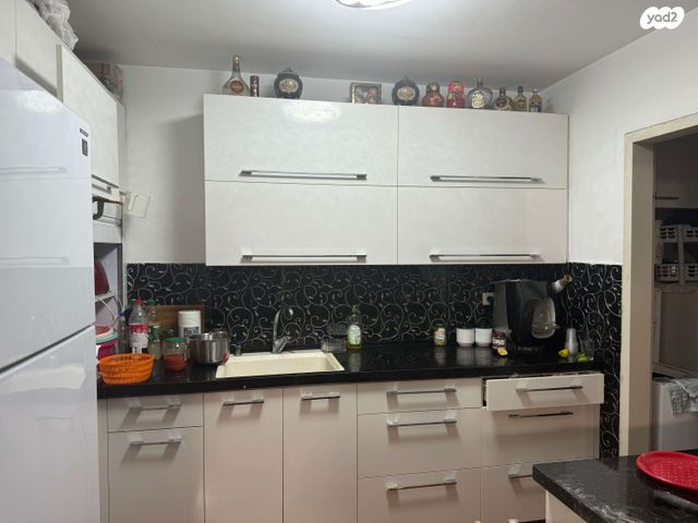 דרך קיבוץ גלויות 119