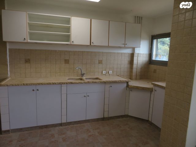 דירה, זלמן שז"ר 229, בן גוריון כנען, צפת