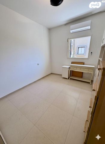 דירה, ש"י עגנון 8, נווה רמז, חולון