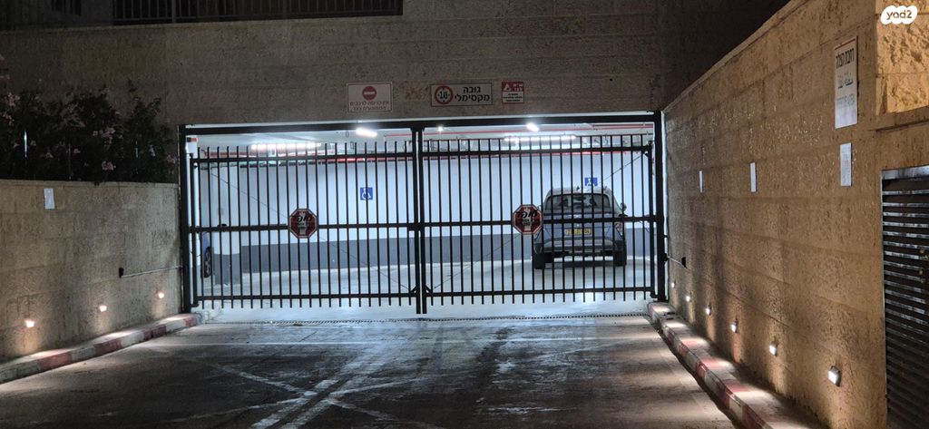 חניה, שמעון פרס 22, מורשת, מודיעין מכבים רעות