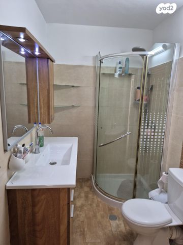 דירת גן, סמטת נחל בוקק 10, הנחלים, מעלה אדומים