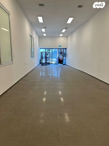 חנויות/ שטח מסחרי, המסגר 55, מונטיפיורי, הרכבת, תל אביב יפו