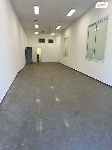 חנויות/ שטח מסחרי, המסגר 55, מונטיפיורי, הרכבת, תל אביב יפו