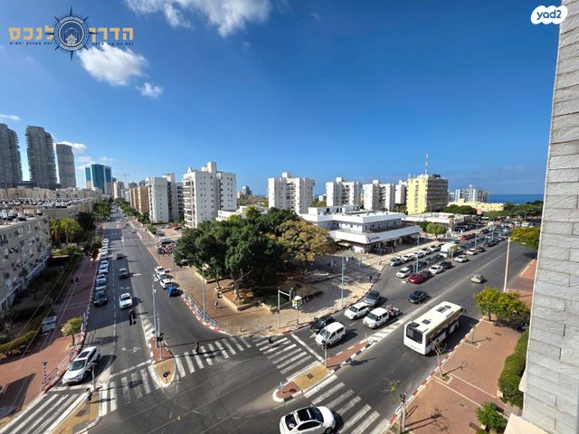 דירה, חיים משה שפירא 13, רובע ד', אשדוד