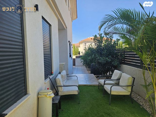 בית פרטי/ קוטג', רחל ינאית בן צבי 8, בר לב, מזכרת בתיה