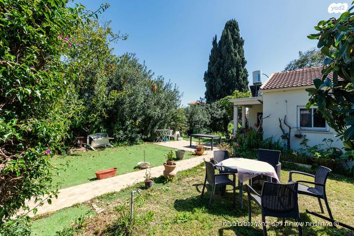 דו משפחתי, נווה אשר, פרדס חנה כרכור