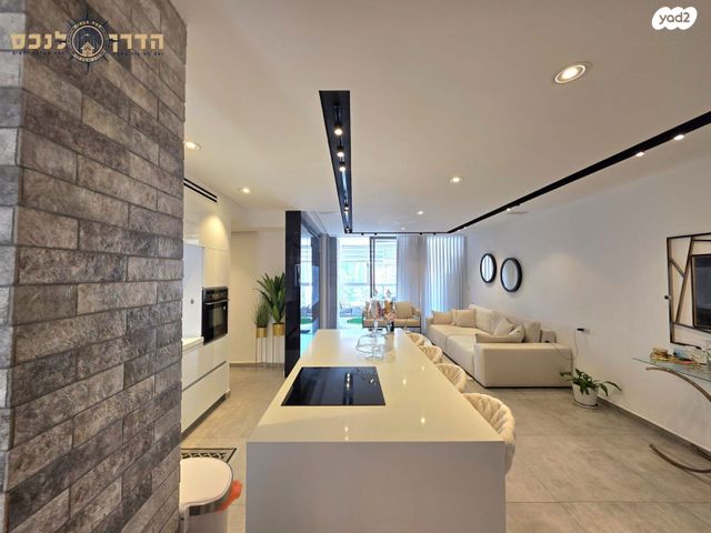 דירה, חיים משה שפירא 13, רובע ד', אשדוד