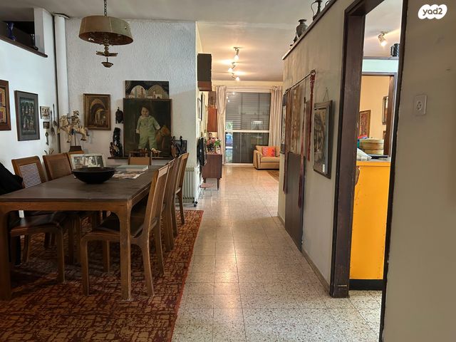 מגרשים, הפועל, נוף ים, הרצליה