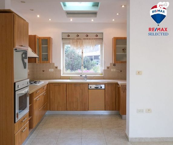 דירה, שדרות וינגייט, הדר עליון, חיפה