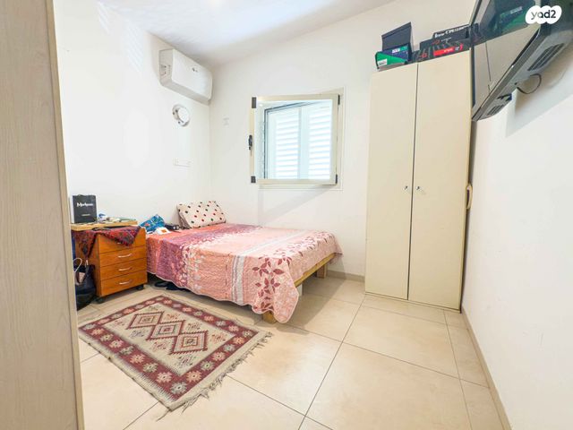 דירה, יהודה, קרית ביאליק